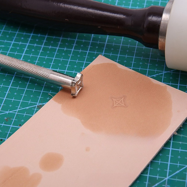 새로운 스타일의 가죽 스탬핑 도구 키트, DIY 공예용 - Leather Stamp Set 리뷰 및 가격