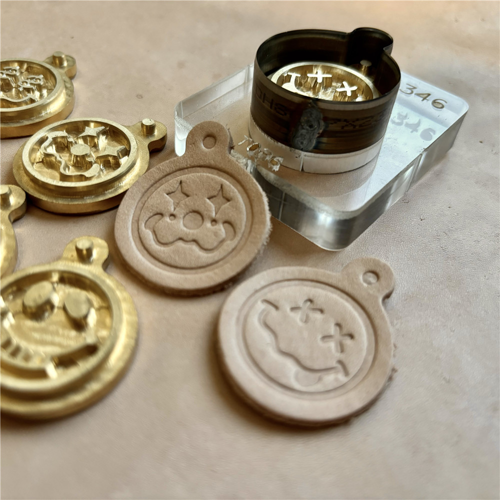 커스텀 펜던트 스마일 페이스 구리 가죽 스탬프 다이 커 - Leather Stamp Set 리뷰 및 가격